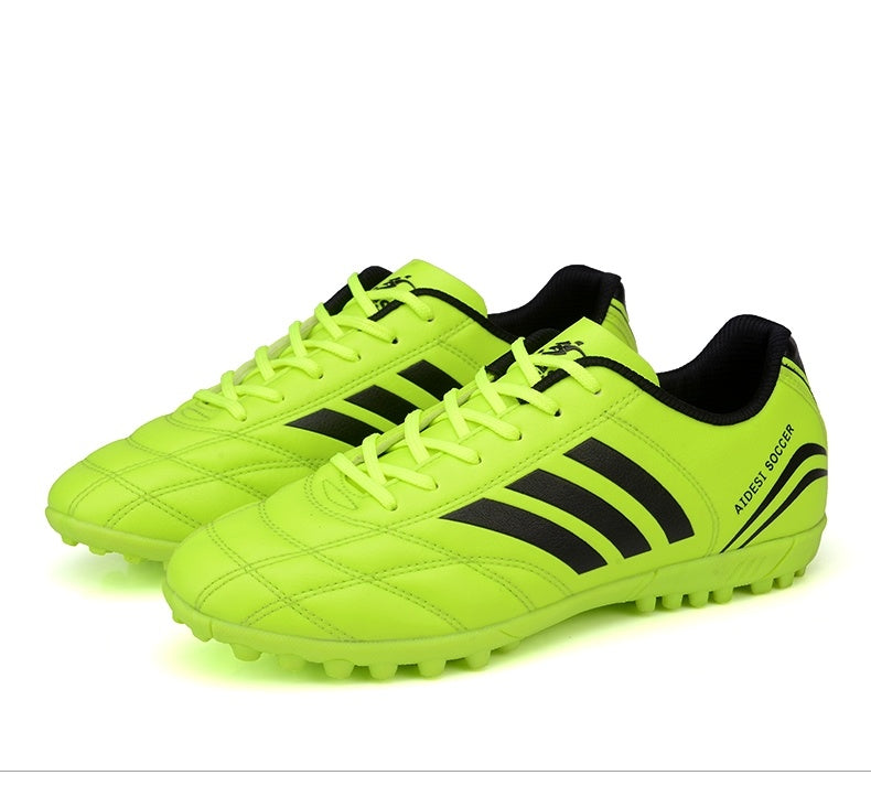 Men's Outdoor Ultralight Soccer Shoes Non-Slip Boys Football Ankle Boots Kids Sport Training Sneakers Soccer Cleats Unisex